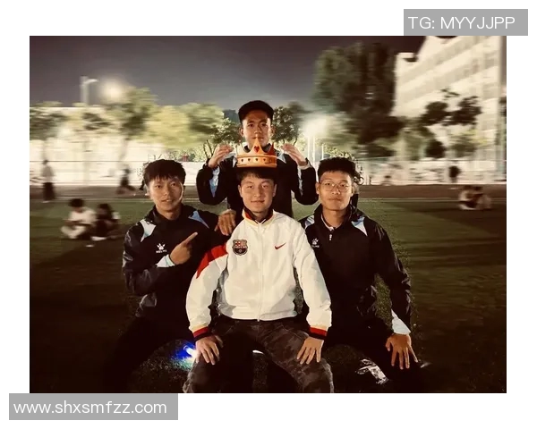 学生们与足球明星亲密接触后的激动与感动心情分享